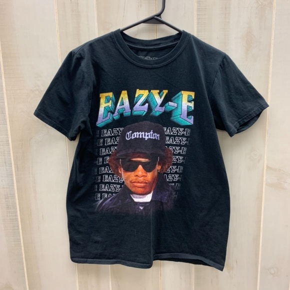 Vintage/Graphic T-Shirt(s) (PLS READ DESCRIPTION) - Picture 8 of 10